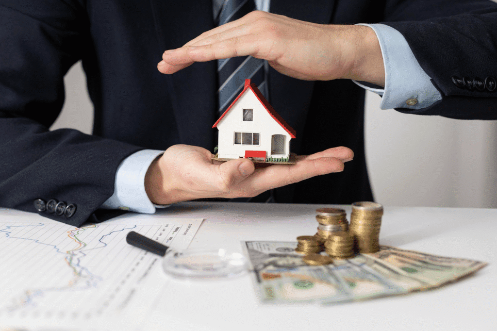 The Pros and Cons of Acquiring a Home Equity Loan